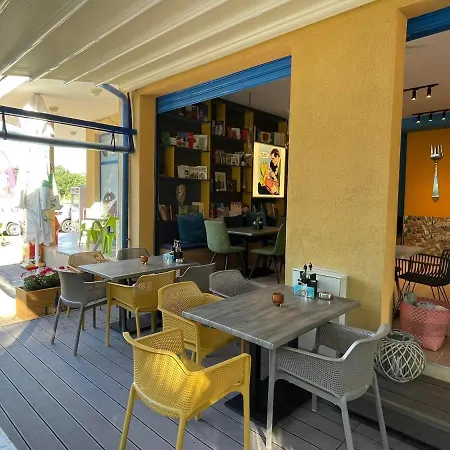 מלון Pop аrt פרימורסקו