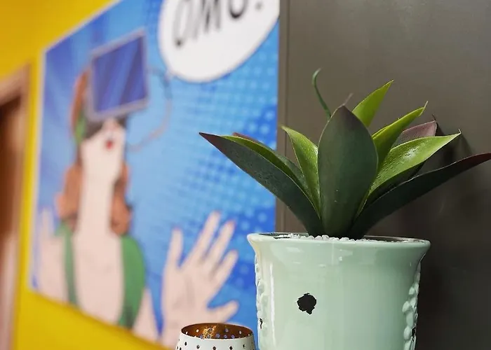 מלון Pop аrt 2*