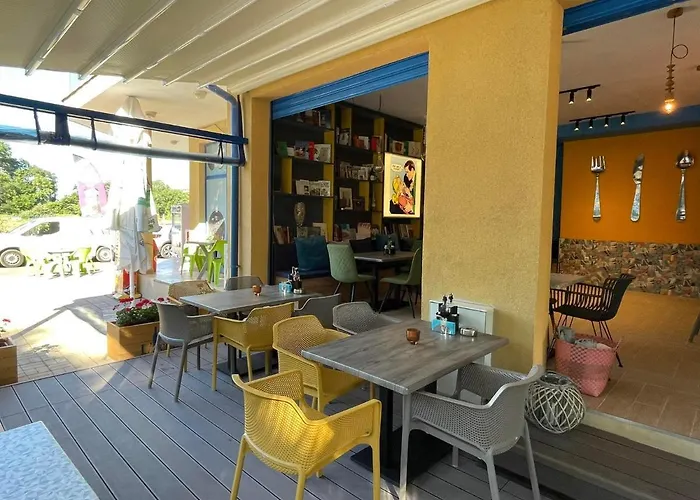 מלון Pop аrt פרימורסקו