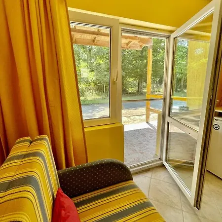 Hotel Pop аrt 2*